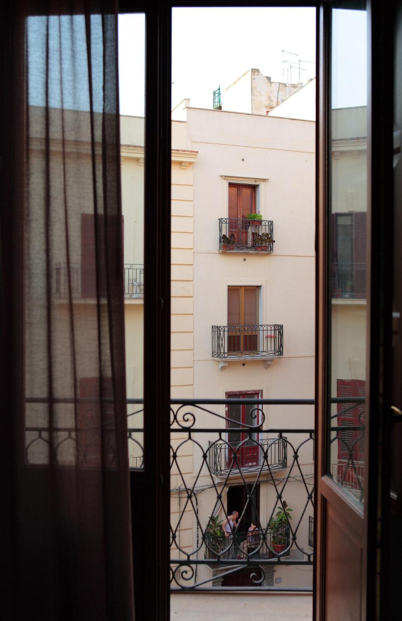 Palazzo Ossuna Trapani Buitenkant foto